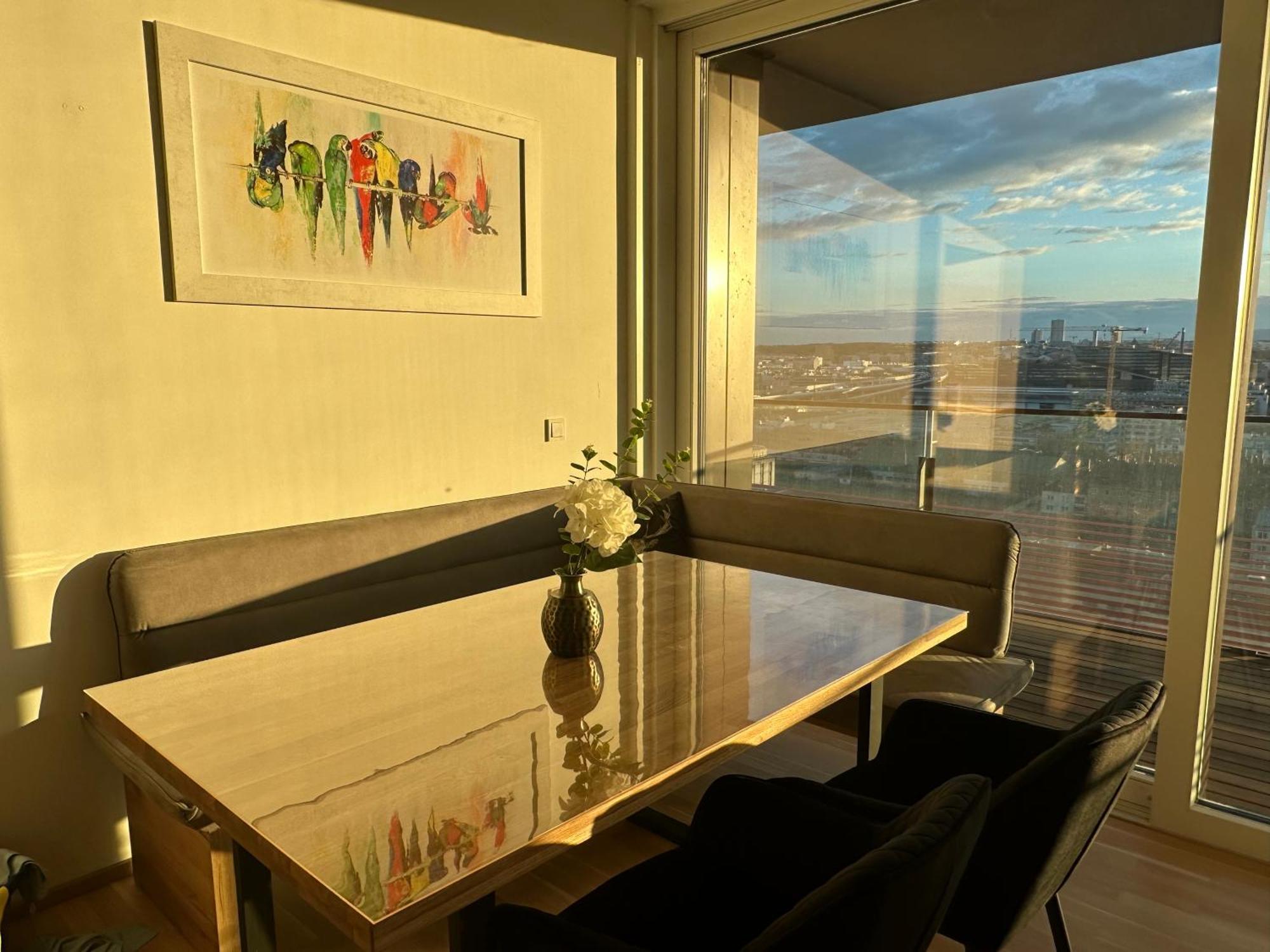 Apartament Panorama Sky I Rooftop Pool I Metro Station Viena